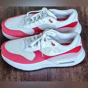 Like New - Nike Air-Max System